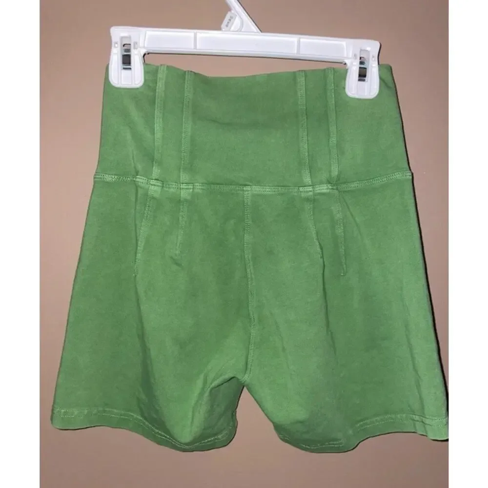 Offline By Aerie Soft Green Work Out Shorts Hi-Rise Shortie Sz Small 4” Inseam